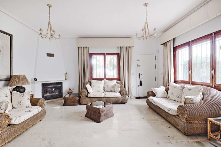 Image No.4-4 Bed Villa for sale