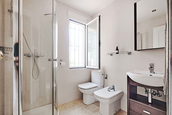 Image No.31-4 Bed Villa for sale