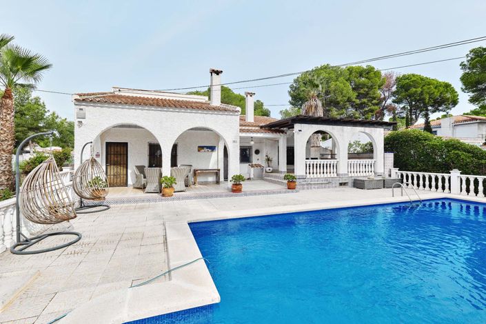 Image No.43-4 Bed Villa for sale