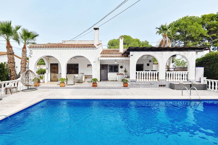 Image No.47-4 Bed Villa for sale