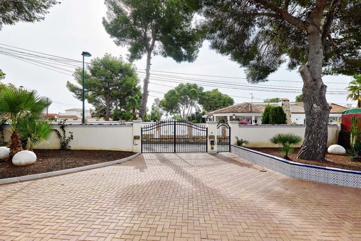 Image No.50-4 Bed Villa for sale