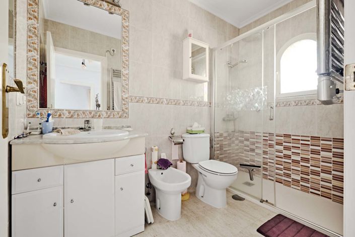 Image No.26-3 Bed Villa for sale