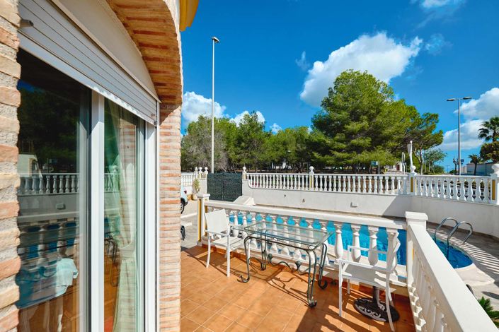 Image No.40-3 Bed Villa for sale