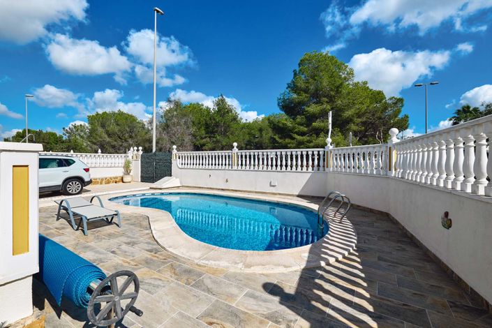 Image No.42-3 Bed Villa for sale