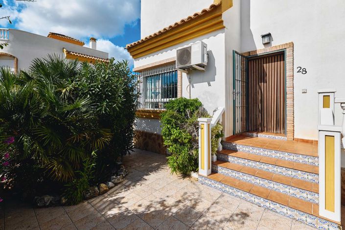 Image No.49-3 Bed Villa for sale