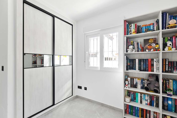 Image No.14-3 Bed Villa for sale