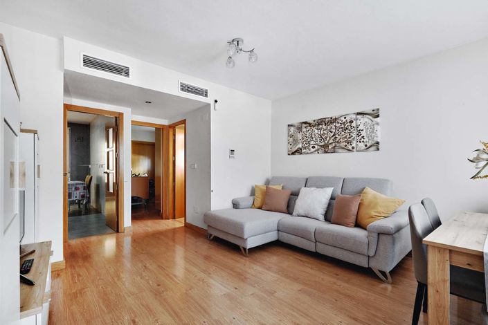 Image No.23-4 Bed Semi-Detached for sale