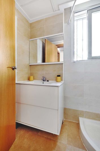 Image No.30-4 Bed Semi-Detached for sale