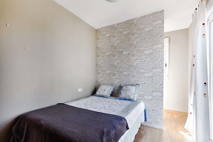 Image No.31-4 Bed Semi-Detached for sale