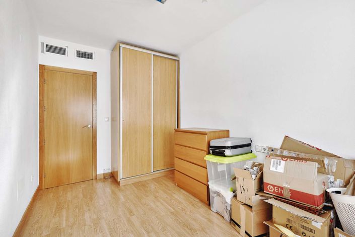 Image No.41-4 Bed Semi-Detached for sale