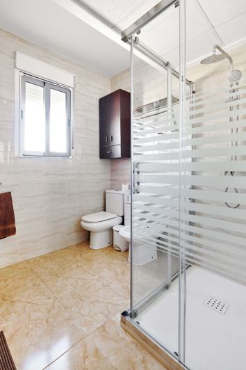 Image No.44-4 Bed Semi-Detached for sale