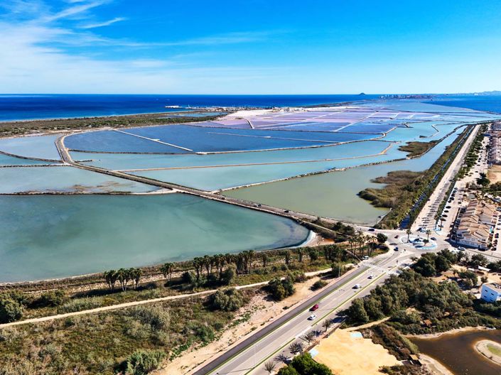 Image No.45-4 Bed Semi-Detached for sale