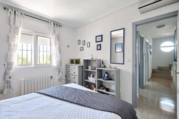 Image No.19-3 Bed Villa for sale