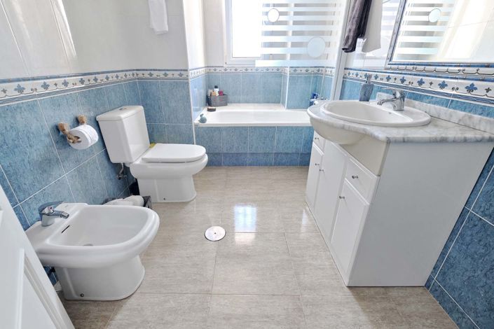 Image No.22-3 Bed Villa for sale