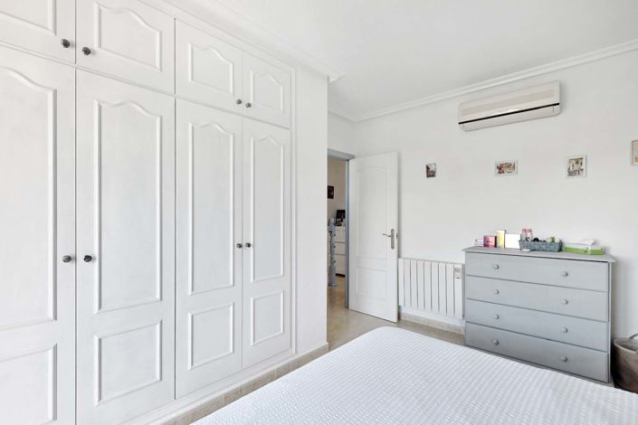 Image No.28-3 Bed Villa for sale