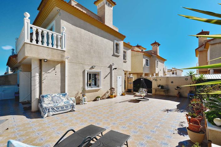 Image No.44-3 Bed Villa for sale