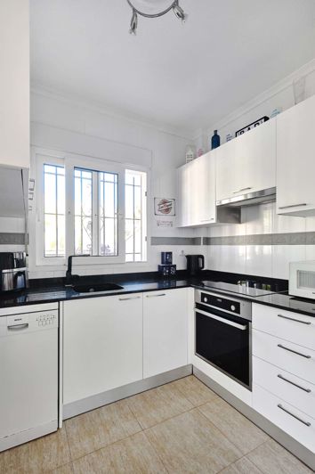 Image No.9-3 Bed Villa for sale