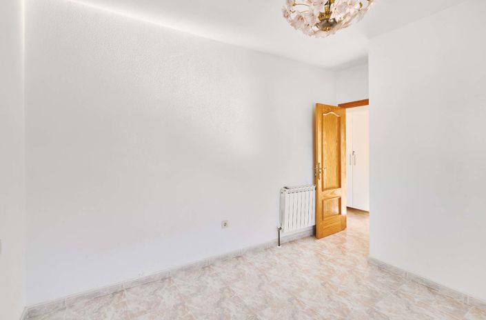 Image No.22-7 Bed Villa for sale