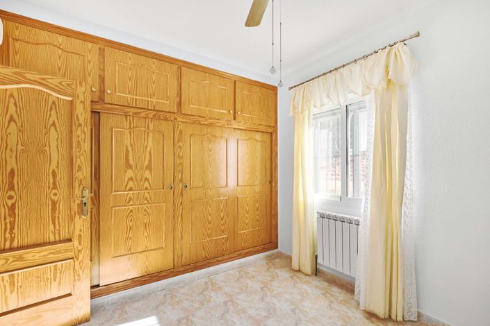 Image No.25-7 Bed Villa for sale