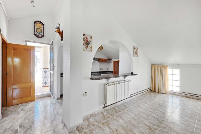 Image No.34-7 Bed Villa for sale