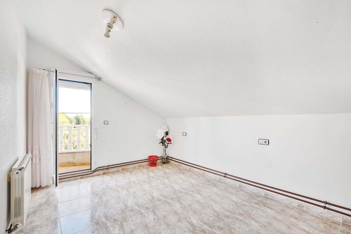 Image No.38-7 Bed Villa for sale