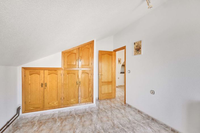 Image No.39-7 Bed Villa for sale