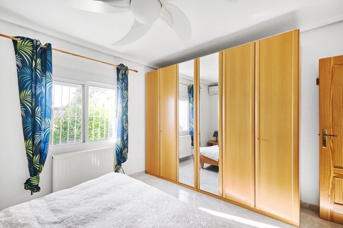 Image No.17-3 Bed Villa for sale