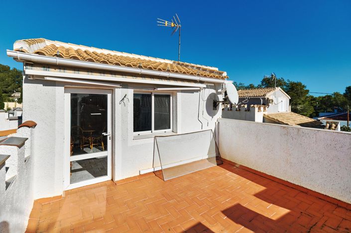 Image No.30-3 Bed Villa for sale