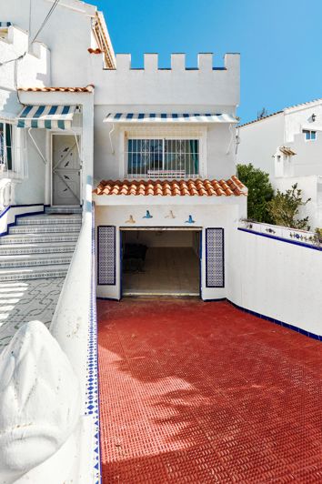 Image No.36-3 Bed Villa for sale