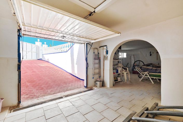 Image No.38-3 Bed Villa for sale