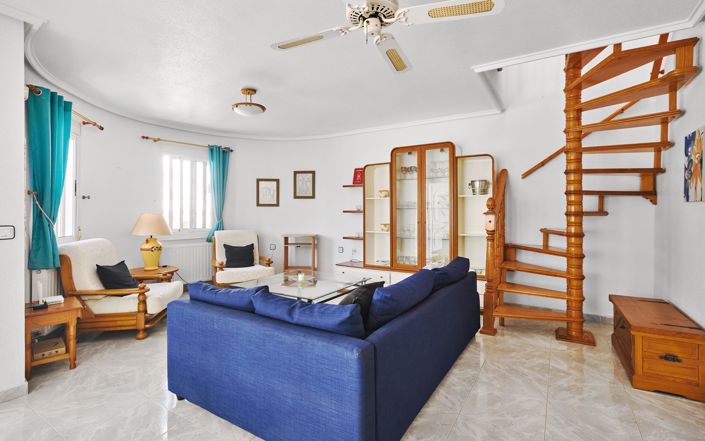 Image No.7-3 Bed Villa for sale