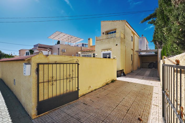 Image No.49-3 Bed Villa for sale