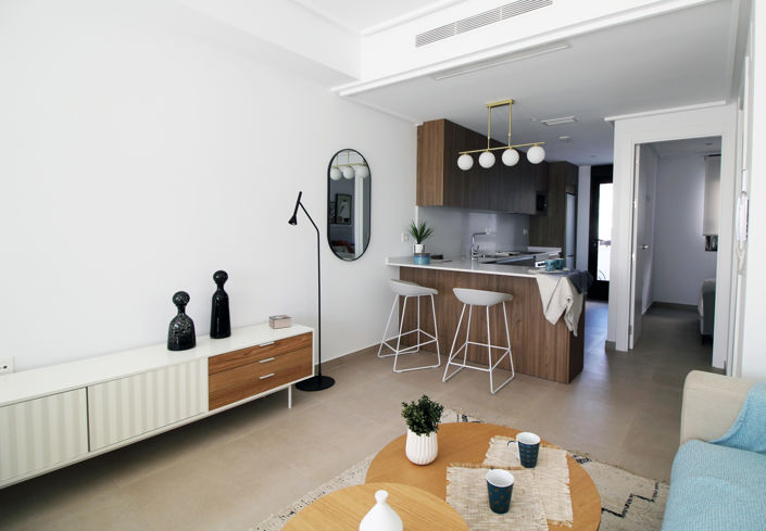 Image No.2-4 Bed Townhouse for sale