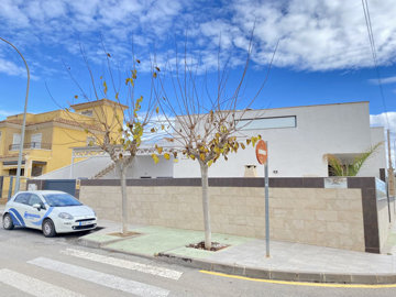 201161semidetachedvillaforsaleintorredelahora