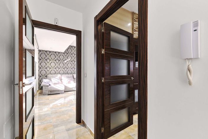 Image No.21-4 Bed Semi-Detached for sale