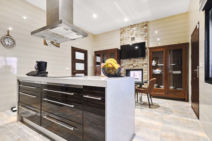 Image No.23-4 Bed Semi-Detached for sale