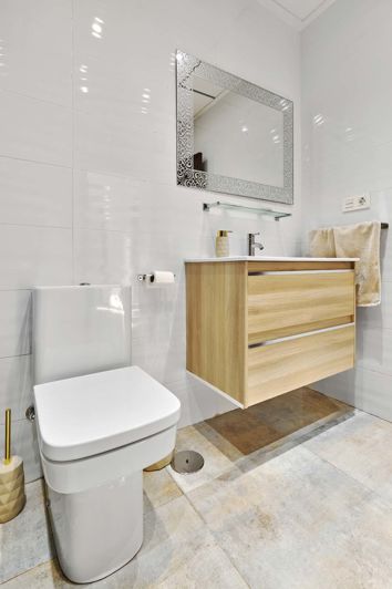 Image No.33-4 Bed Semi-Detached for sale