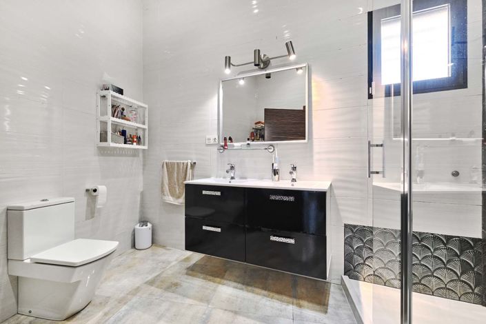 Image No.42-4 Bed Semi-Detached for sale