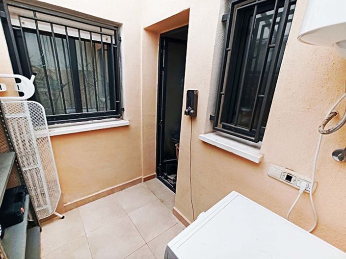 Image No.14-3 Bed Townhouse for sale