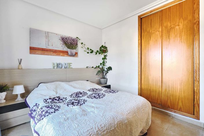 Image No.36-3 Bed Townhouse for sale