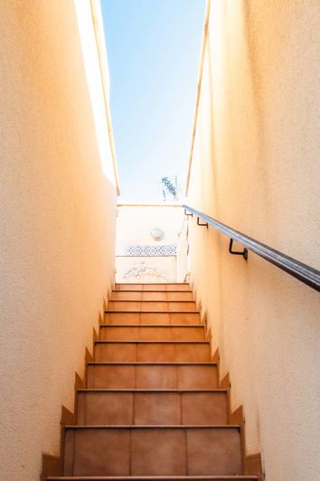 Image No.40-3 Bed Townhouse for sale