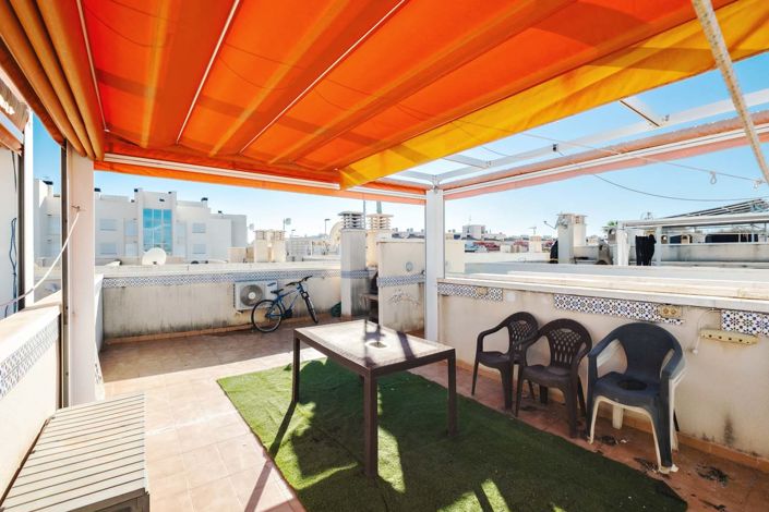 Image No.43-3 Bed Townhouse for sale