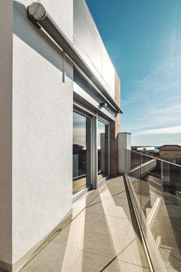 Image No.19-3 Bed Apartment for sale