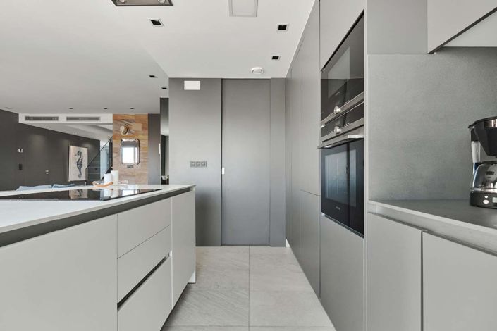 Image No.10-3 Bed Apartment for sale