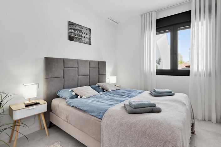 Image No.16-2 Bed Apartment for sale