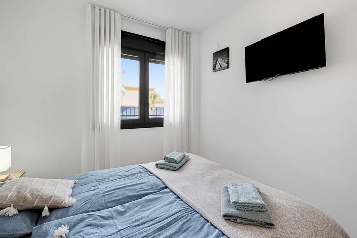 Image No.19-2 Bed Apartment for sale