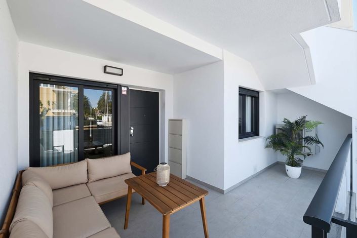 Image No.27-2 Bed Apartment for sale