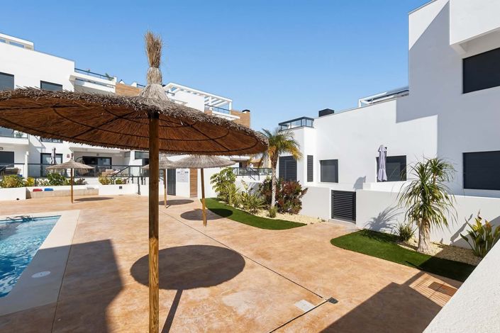 Image No.40-2 Bed Apartment for sale