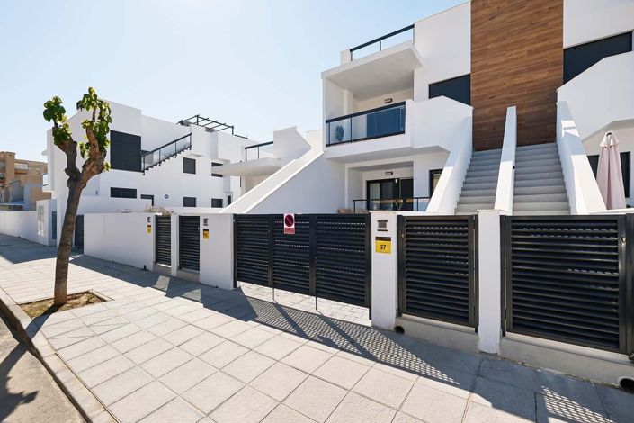 Image No.45-2 Bed Apartment for sale