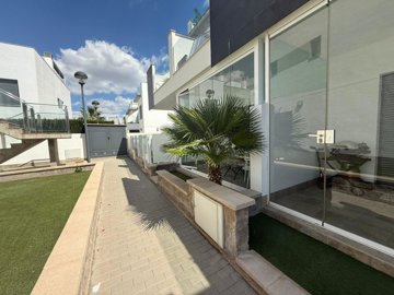 207474studioapartmentforsaleonlamarpilardelah